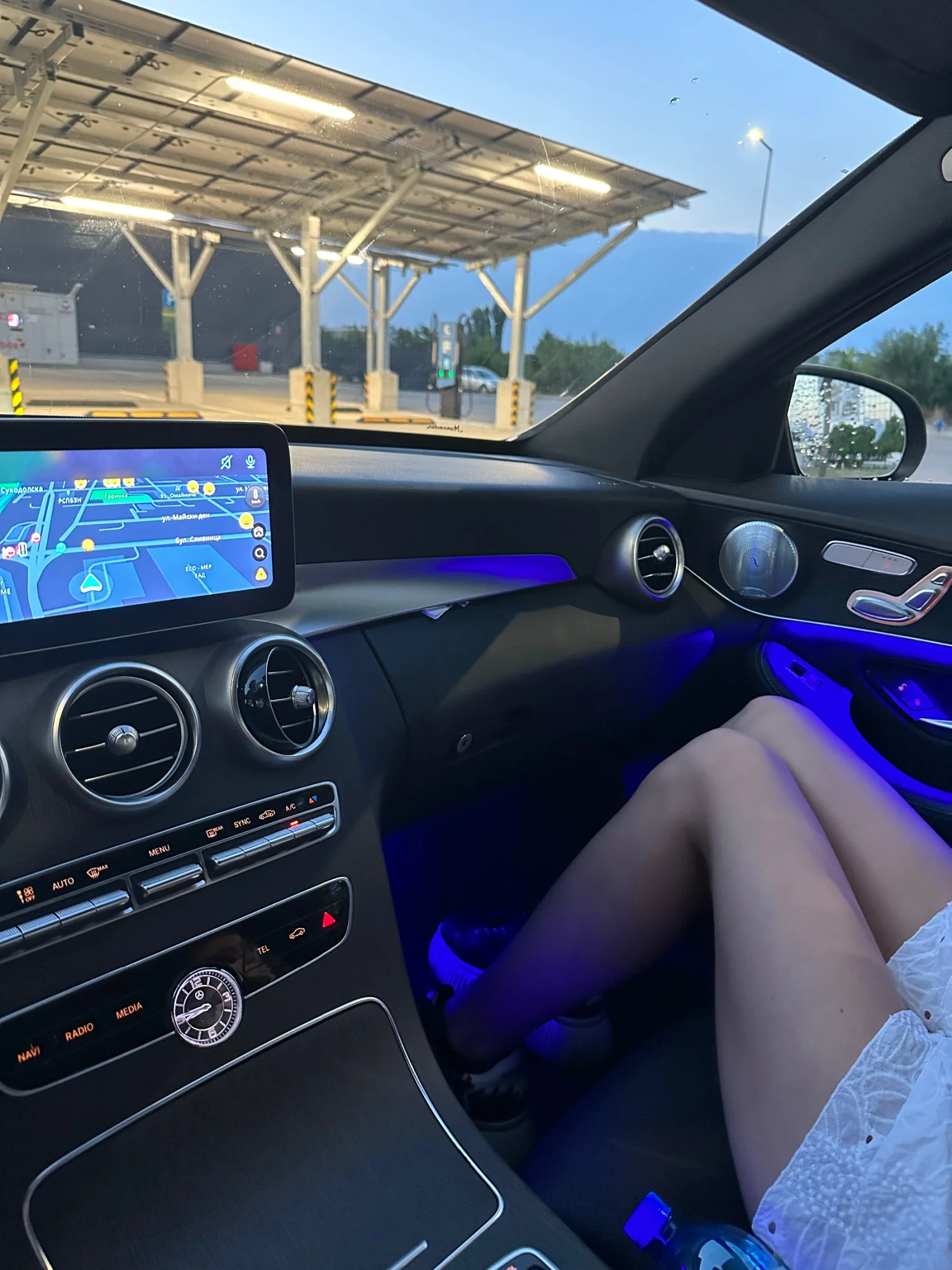 Mercedes-Benz C 300, снимка 11 - Автомобили и джипове - 55656854