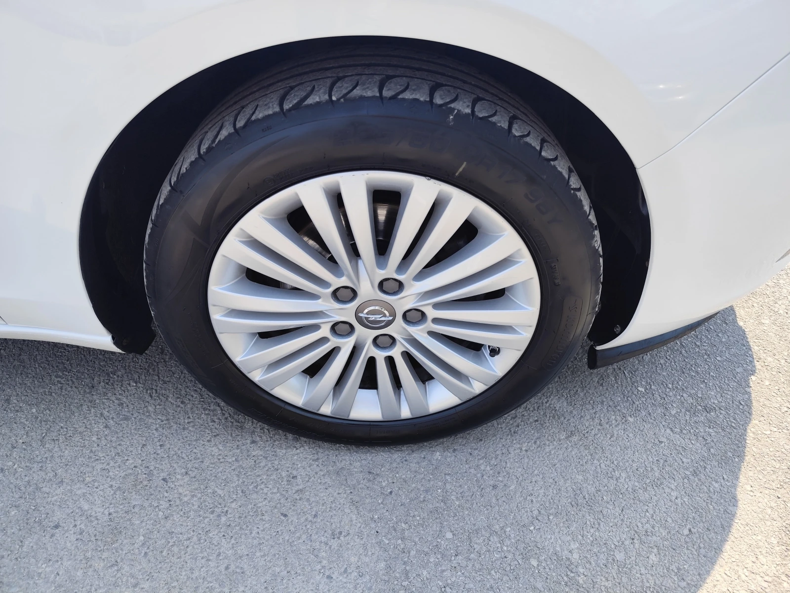 Opel Zafira TOURER* 1.6D* KOЖА* ПАРКТРОНИК* 7МЕСТА* , снимка 16 - Автомобили и джипове - 55703990