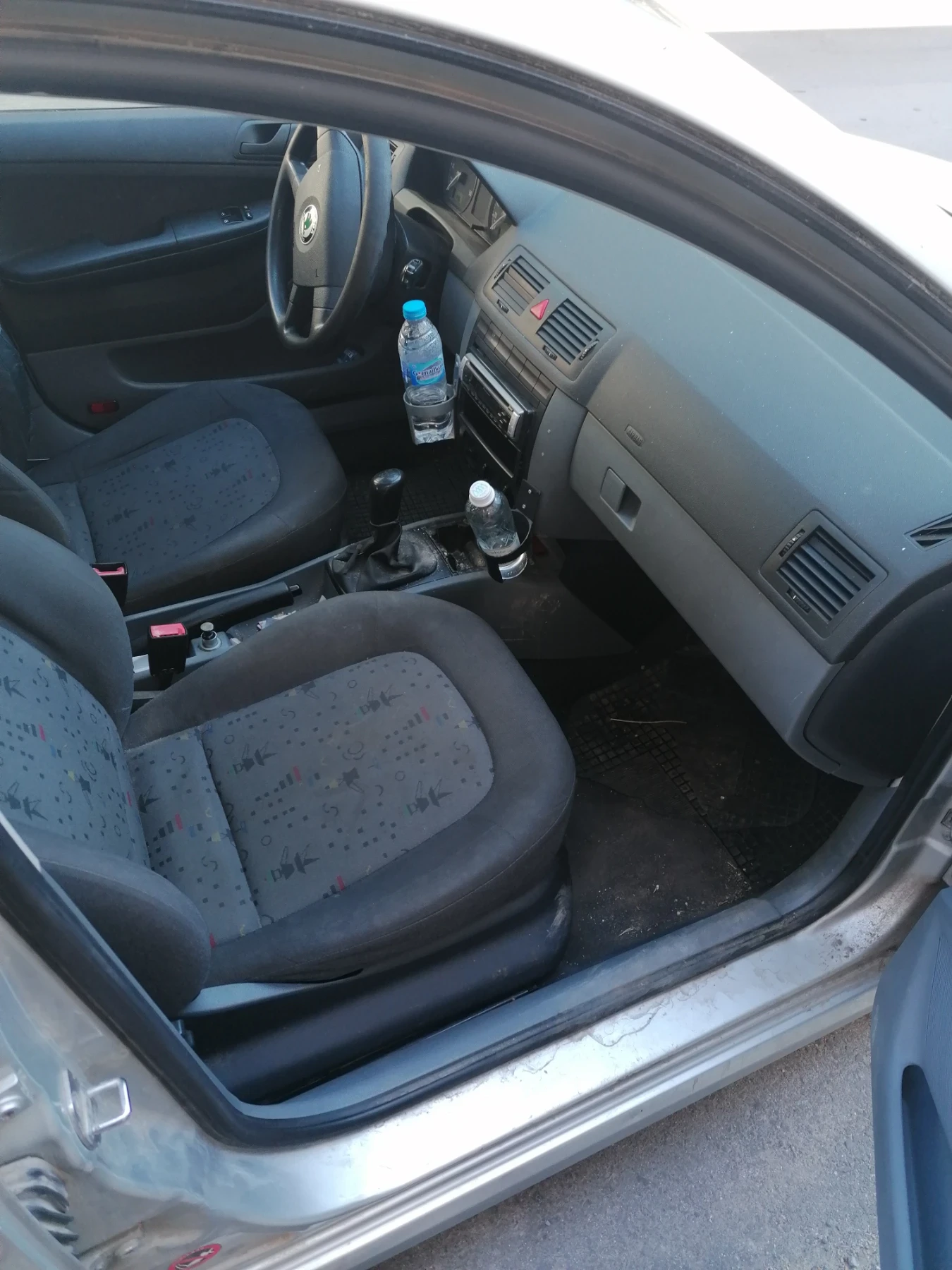 Skoda Fabia, снимка 2 - Автомобили и джипове - 55768781