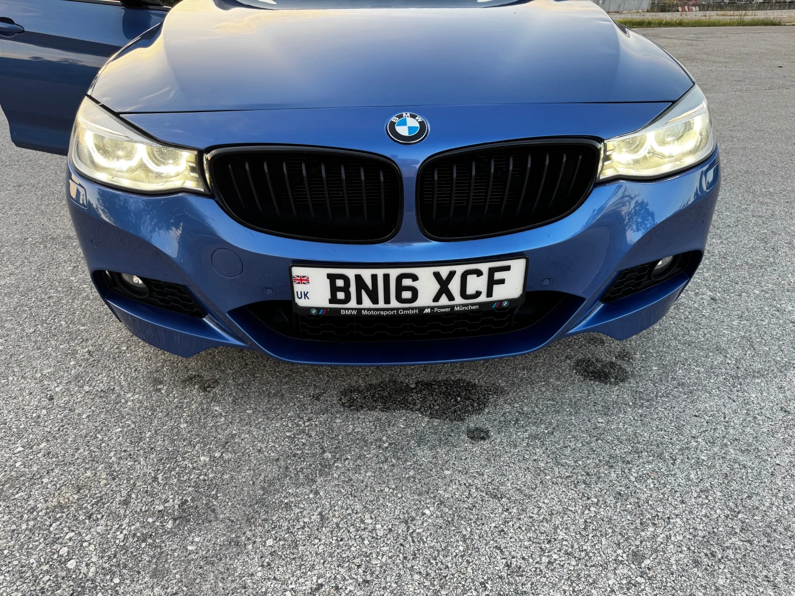 BMW 330 D GT xdrive M-Sport, снимка 13 - Автомобили и джипове - 55838301