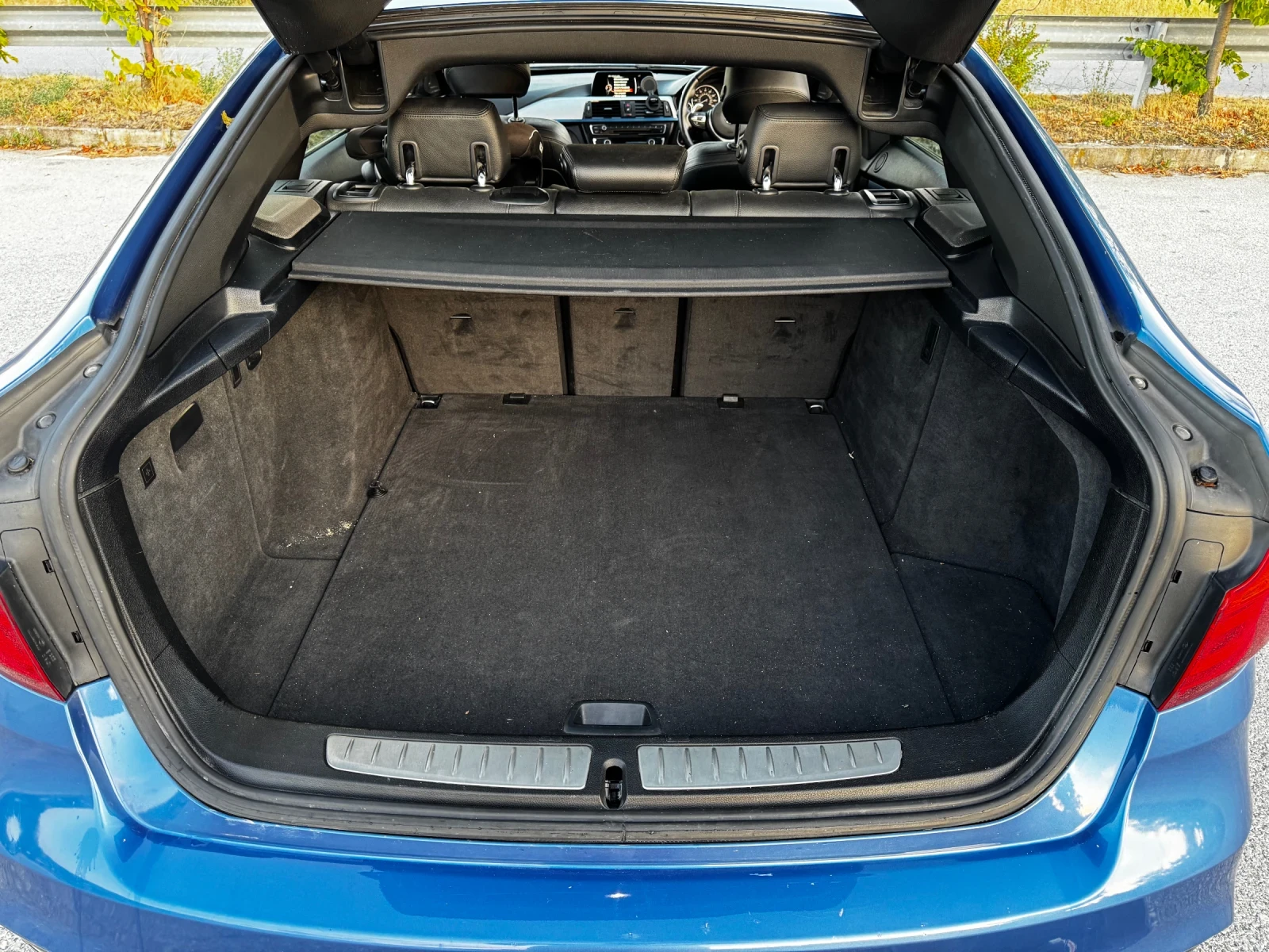 BMW 330 D GT xdrive M-Sport, снимка 11 - Автомобили и джипове - 55838301
