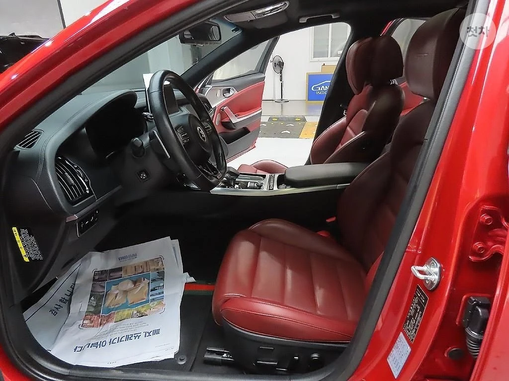 Kia Stinger 2019 3.3 Turbo GT AWD, снимка 9 - Автомобили и джипове - 56125869
