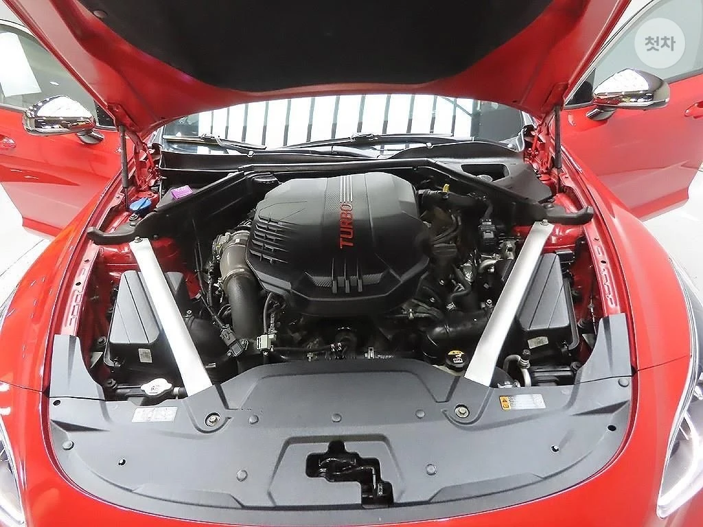 Kia Stinger 2019 3.3 Turbo GT AWD, снимка 6 - Автомобили и джипове - 56125869