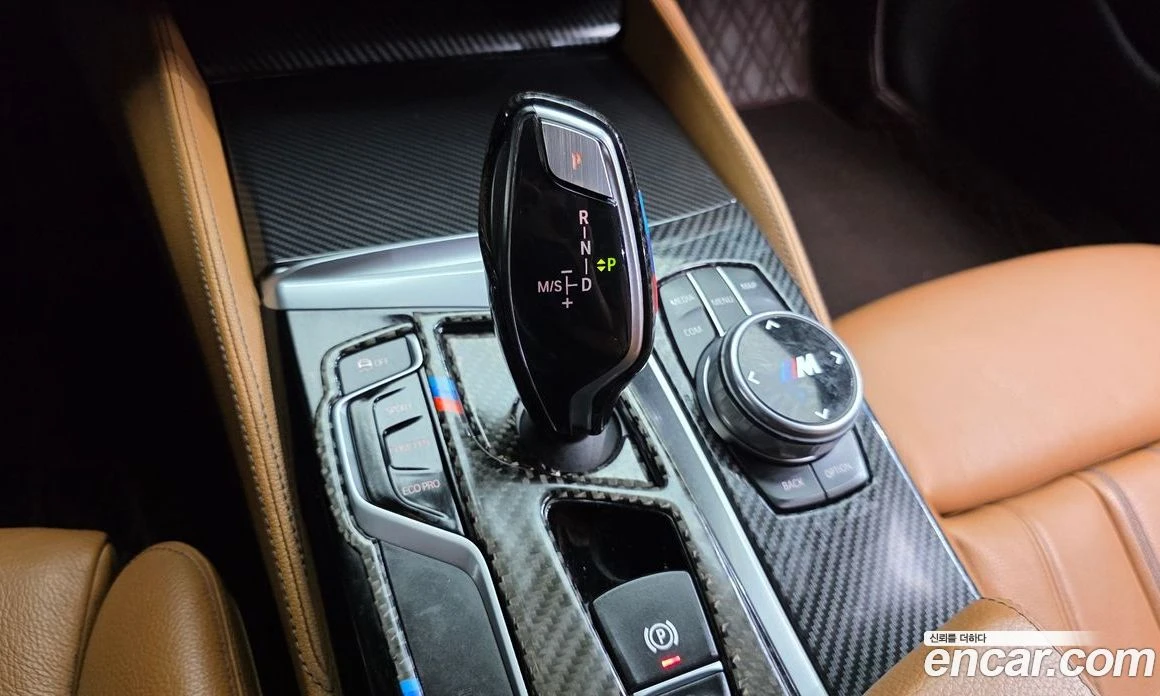 BMW 520 520d M Sport package, снимка 9 - Автомобили и джипове - 56157000