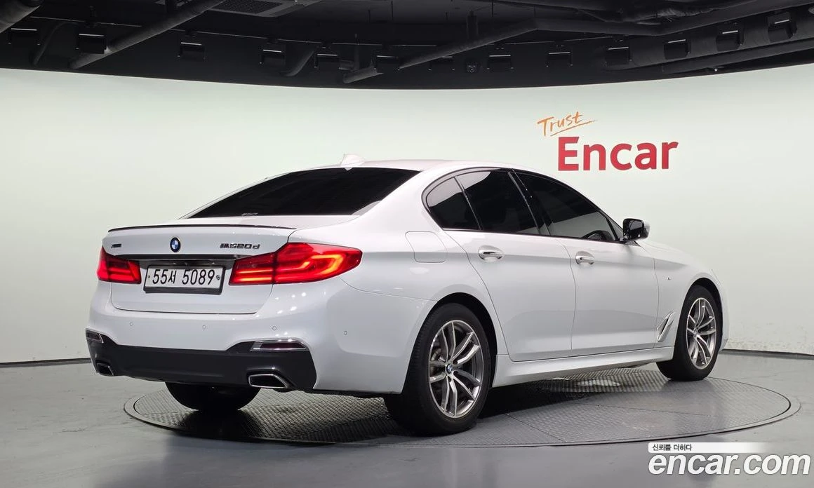 BMW 520 520d M Sport package, снимка 2 - Автомобили и джипове - 56157000