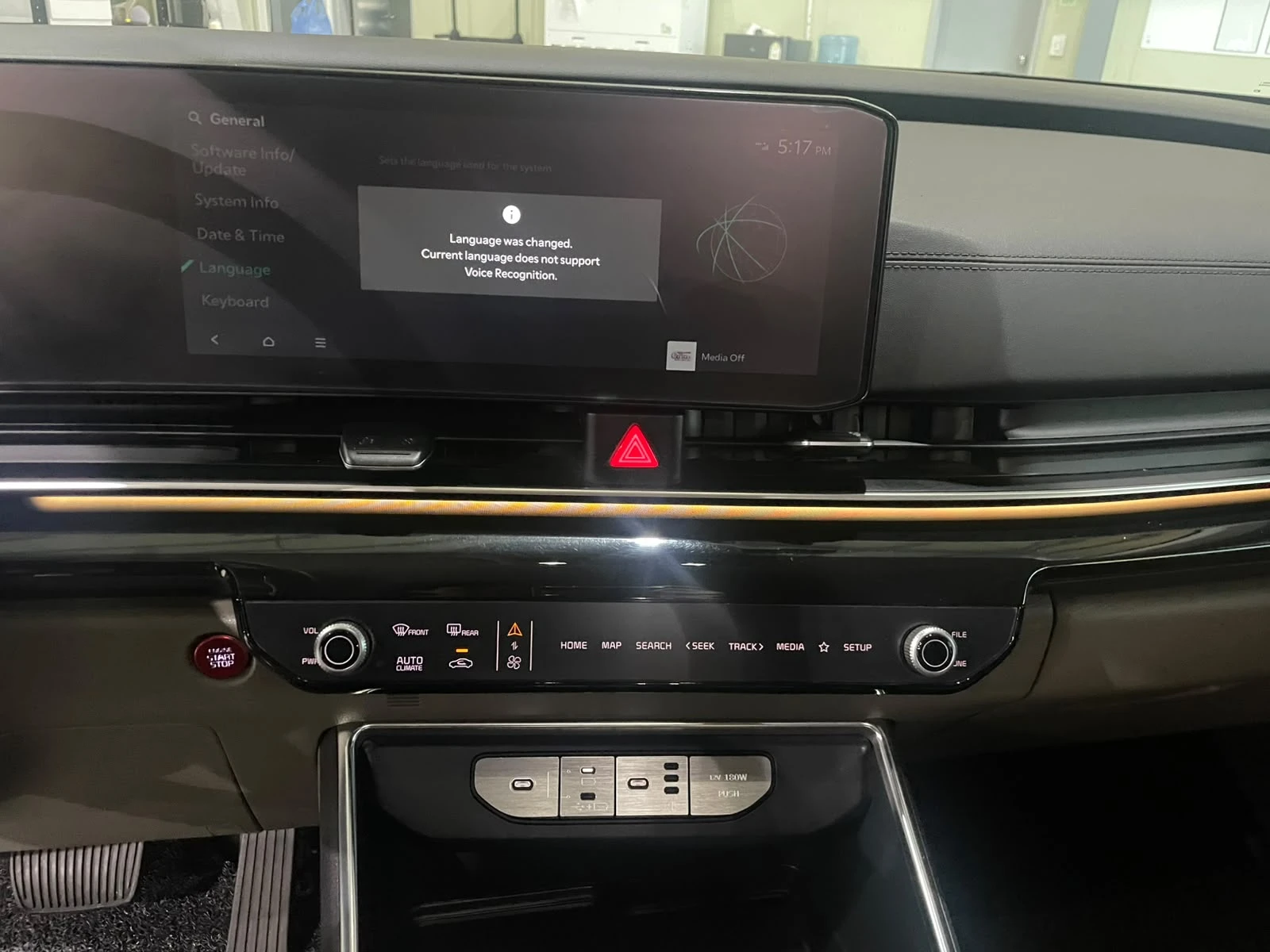 Kia Carnival 2.2D ! 8+ 1 ! Gravity !, снимка 15 - Автомобили и джипове - 56208464
