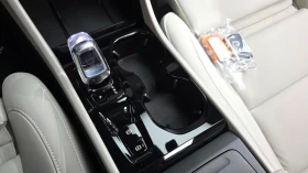 Volvo XC40 * 2.0 B4 Ultra Dark* , снимка 17