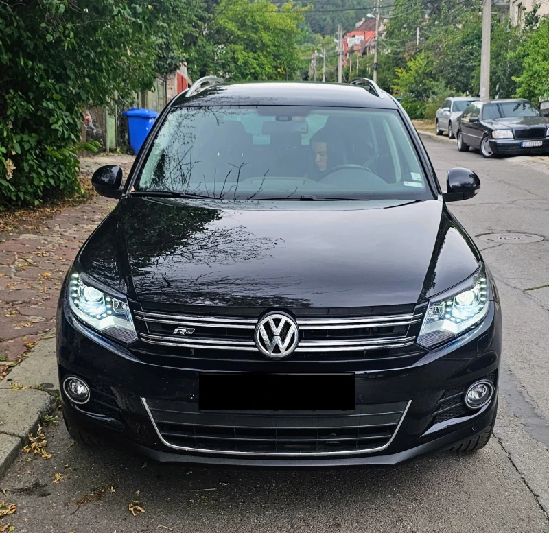 VW Tiguan R Line 2.0 TSI /7-DSG / 4MOTION / TOP, снимка 1 - Автомобили и джипове - 47536478