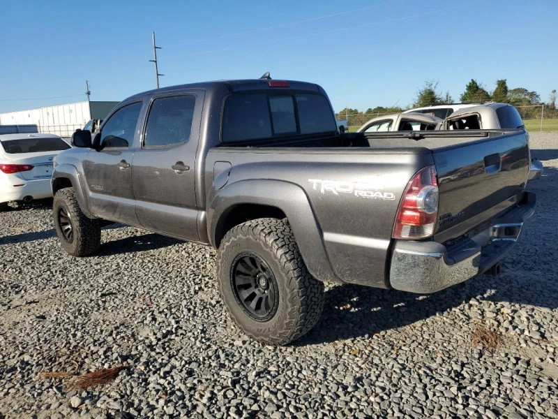 Toyota Tacoma DOUBLE CAB 4.0L, снимка 2 - Автомобили и джипове - 48248708