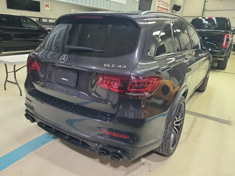Mercedes-Benz GLC * AMG 43 * CARFAX * БЕЗ ПЪРВОНАЧАЛНА ВНОСКА, снимка 3 - Автомобили и джипове - 52694799