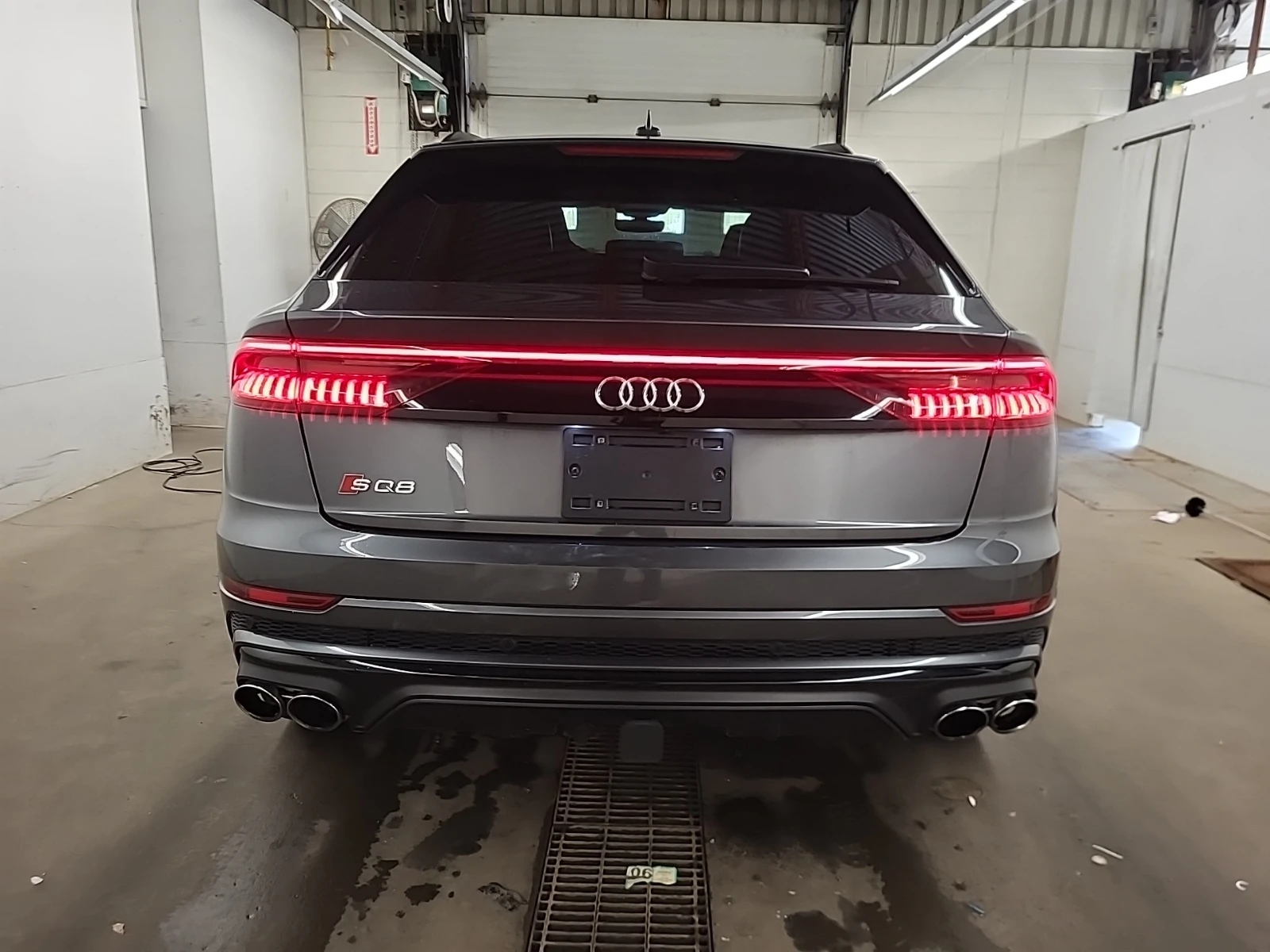Audi SQ8 * CARFAX * АвтоКредит * Цена до България*  - изображение 5