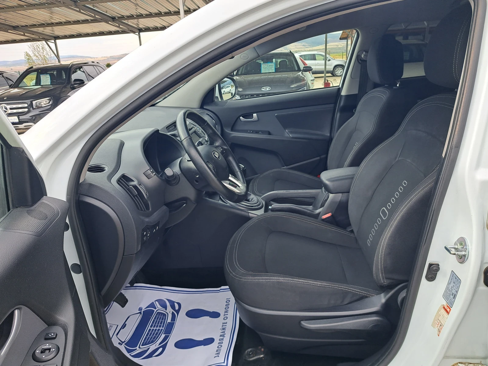 Kia Sportage 1, 7 crdi - изображение 9