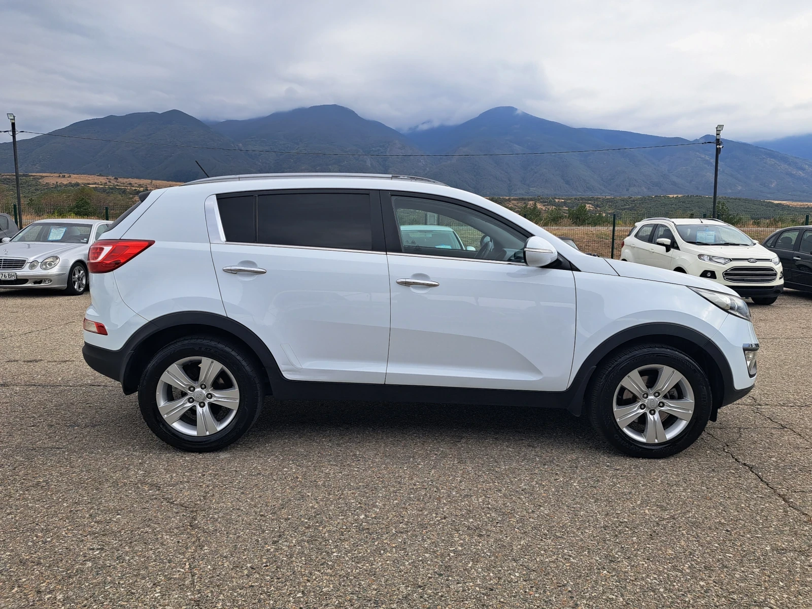 Kia Sportage 1, 7 crdi - изображение 4