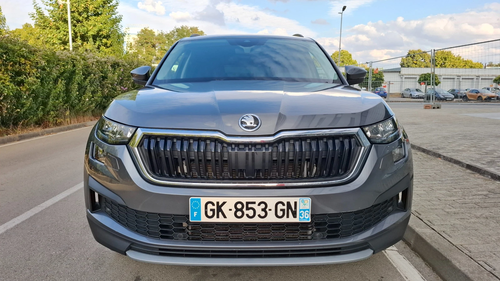 Skoda Kodiaq 2.0TDI, TOP, 7места+ KeylessGo DSG - изображение 2