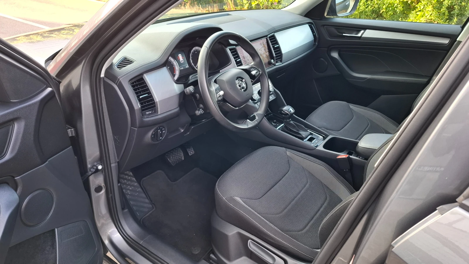 Skoda Kodiaq 2.0TDI, TOP, 7места+ KeylessGo DSG - изображение 10