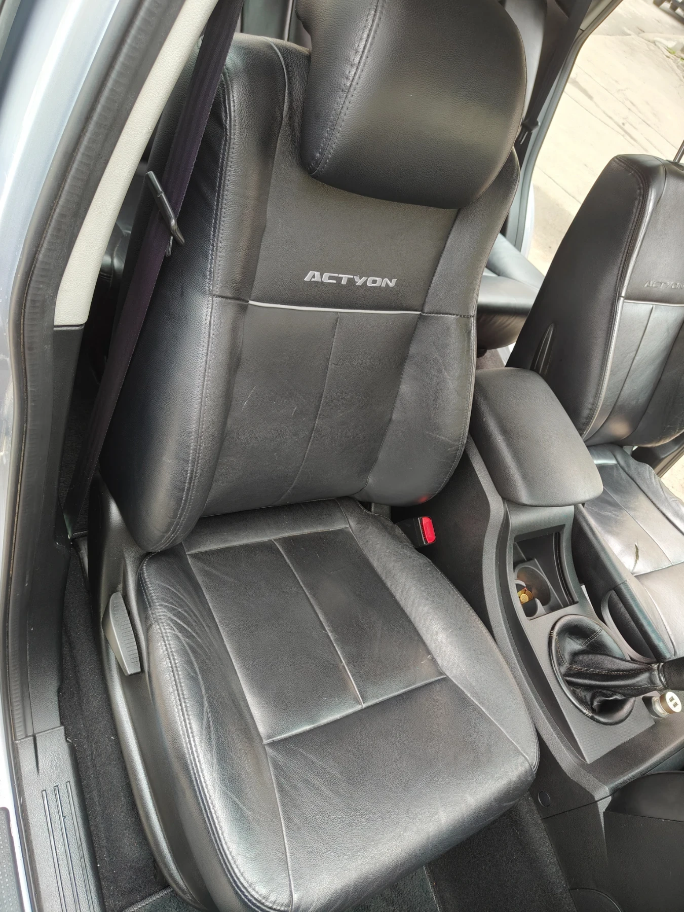 SsangYong Actyon, снимка 5 - Автомобили и джипове - 54082688