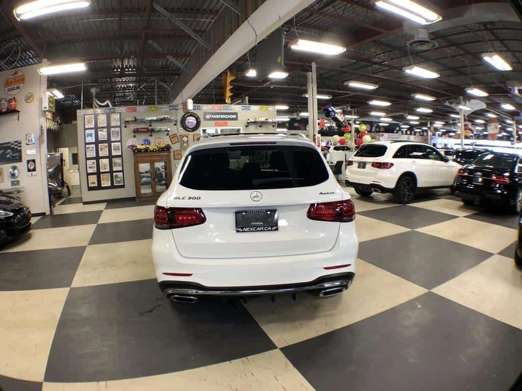 Mercedes-Benz GLC * 300 AMG PKG 4MATIC LEATHER PAN/ROOF NAV CAMERA *, снимка 7 - Автомобили и джипове - 54093958