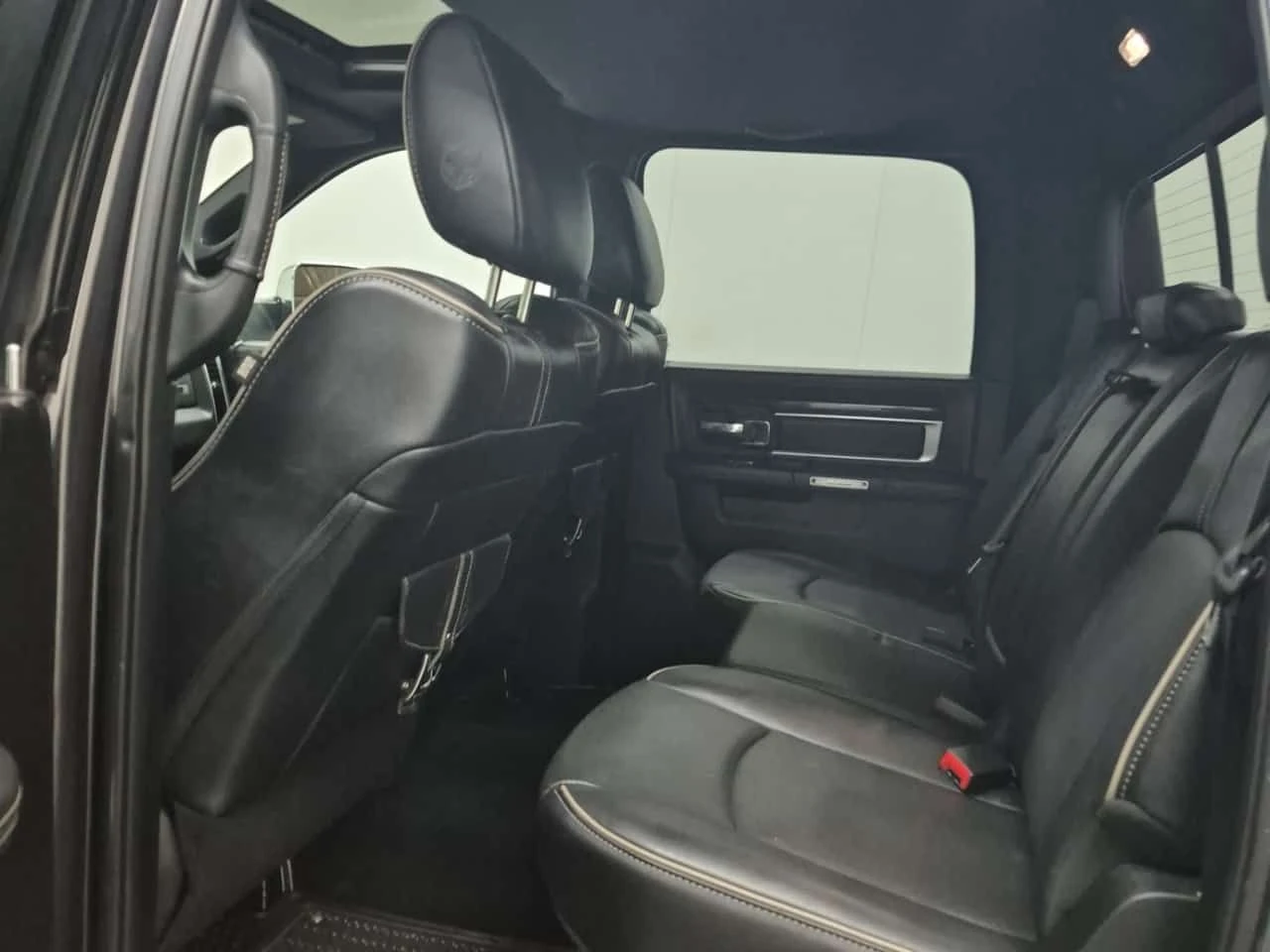 Dodge RAM 1500 * Limited * 2 КЛЮЧА * ПОДГРЕВ * ПАМЕТ * NAVI, снимка 11 - Автомобили и джипове - 54585950