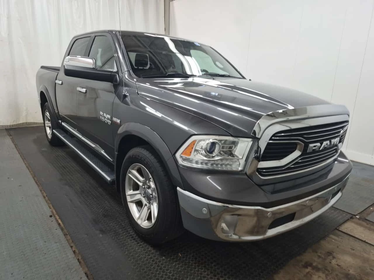 Dodge RAM 1500 * Limited * 2 КЛЮЧА * ПОДГРЕВ * ПАМЕТ * NAVI, снимка 3 - Автомобили и джипове - 54585950