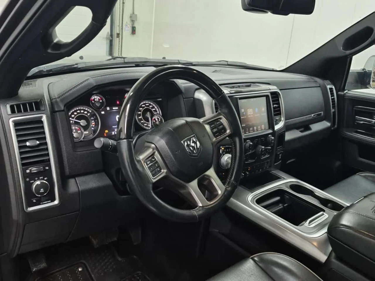 Dodge RAM 1500 * Limited * 2 КЛЮЧА * ПОДГРЕВ * ПАМЕТ * NAVI, снимка 12 - Автомобили и джипове - 54585950