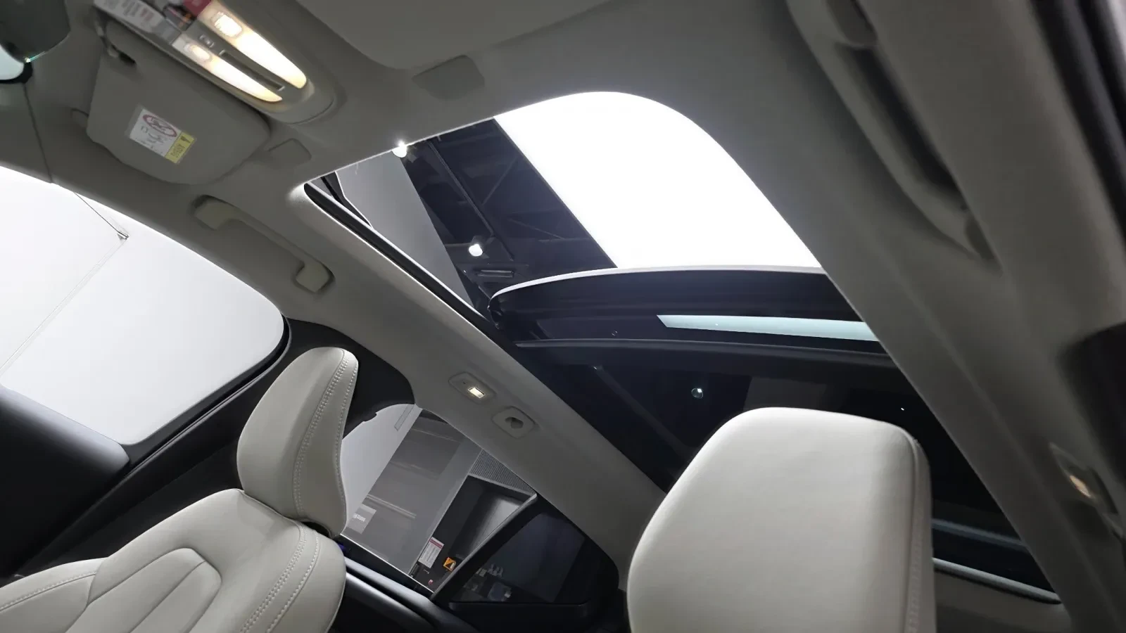 Volvo XC40 * 2.0 B4 Ultra Dark* , снимка 8 - Автомобили и джипове - 55155608