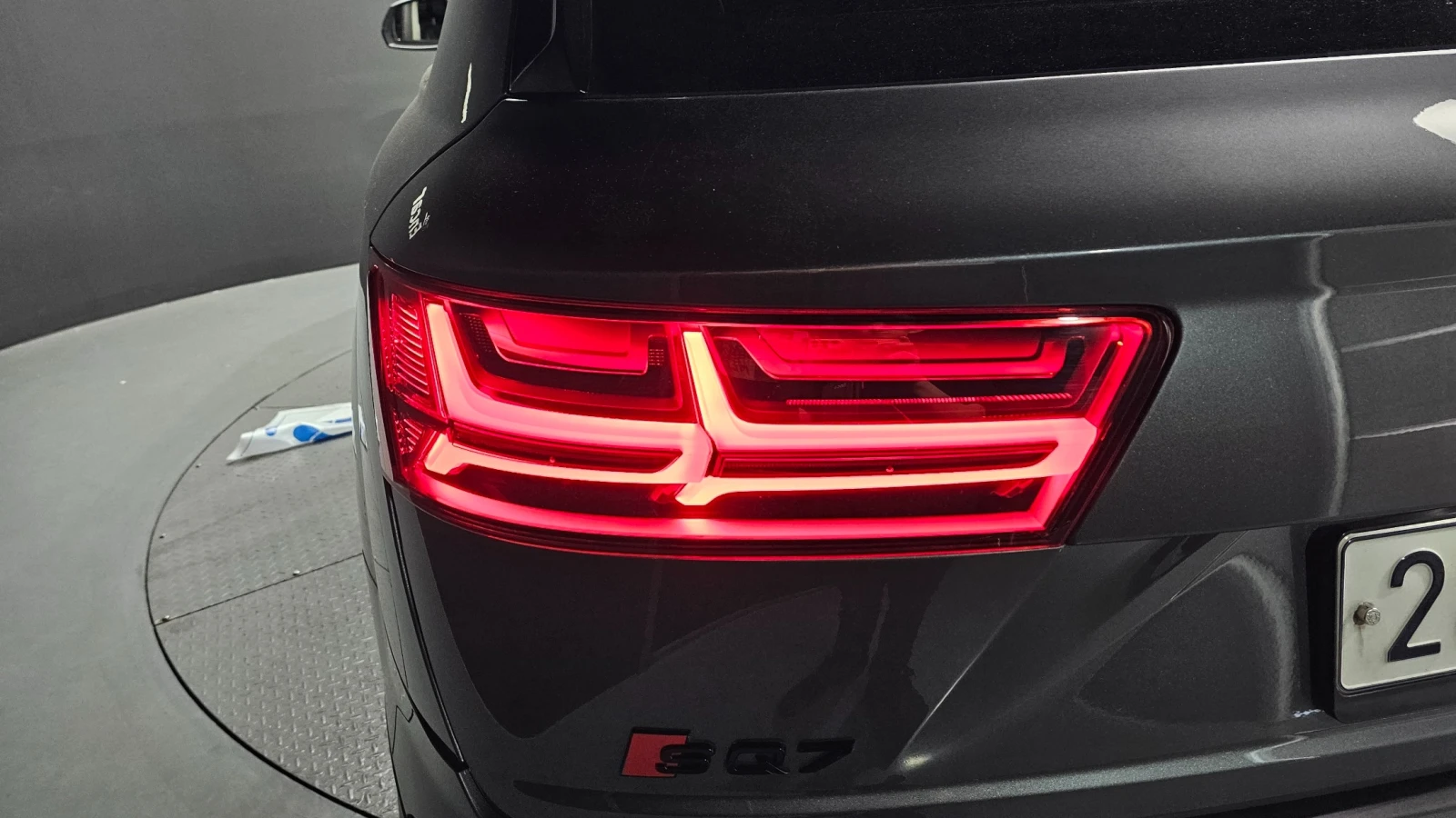 Audi Q7 | Дистроник | Хед-ъп | 360 | B&O | , снимка 6 - Автомобили и джипове - 55192174