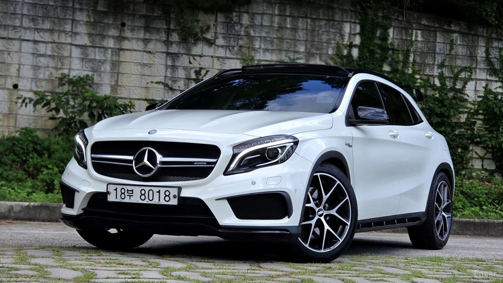 Mercedes-Benz GLA 45 AMG 4MATIC* HUD* КОЖА* НАВИ* ПАНО