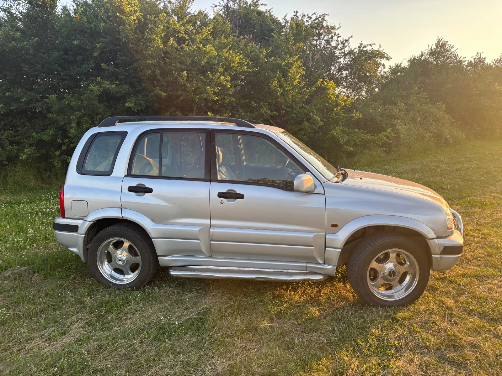 Suzuki Grand vitara, снимка 4 - Автомобили и джипове - 56045720