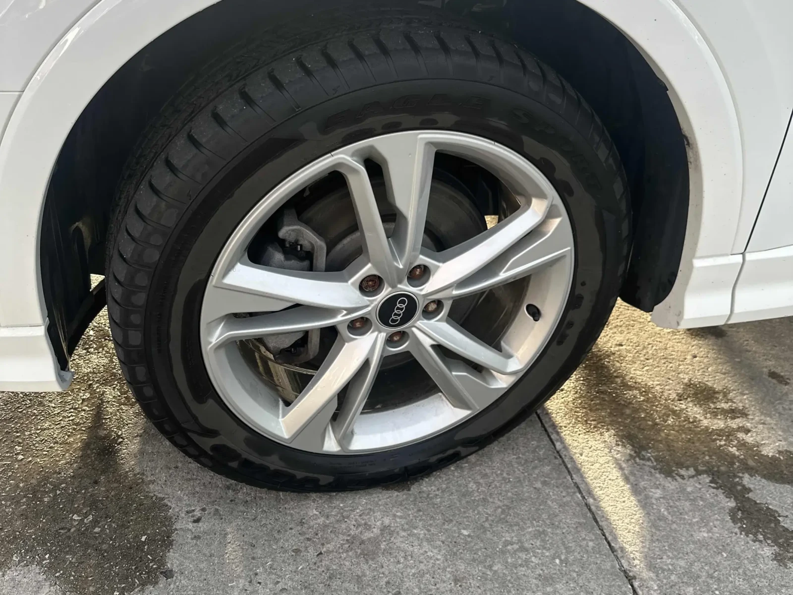 Audi Q3 Progressiv / Distronic / Led / Carfax, снимка 9 - Автомобили и джипове - 56315080