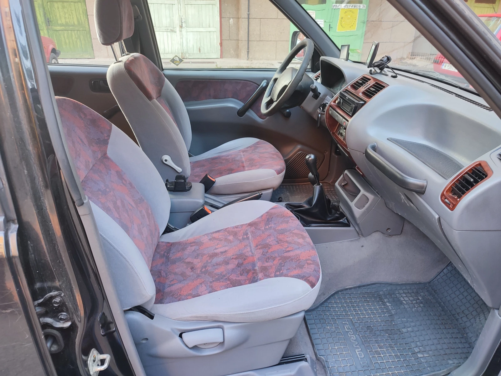 Nissan Terrano 2.4i* 116��*  | Mobile.bg � ����������� 10