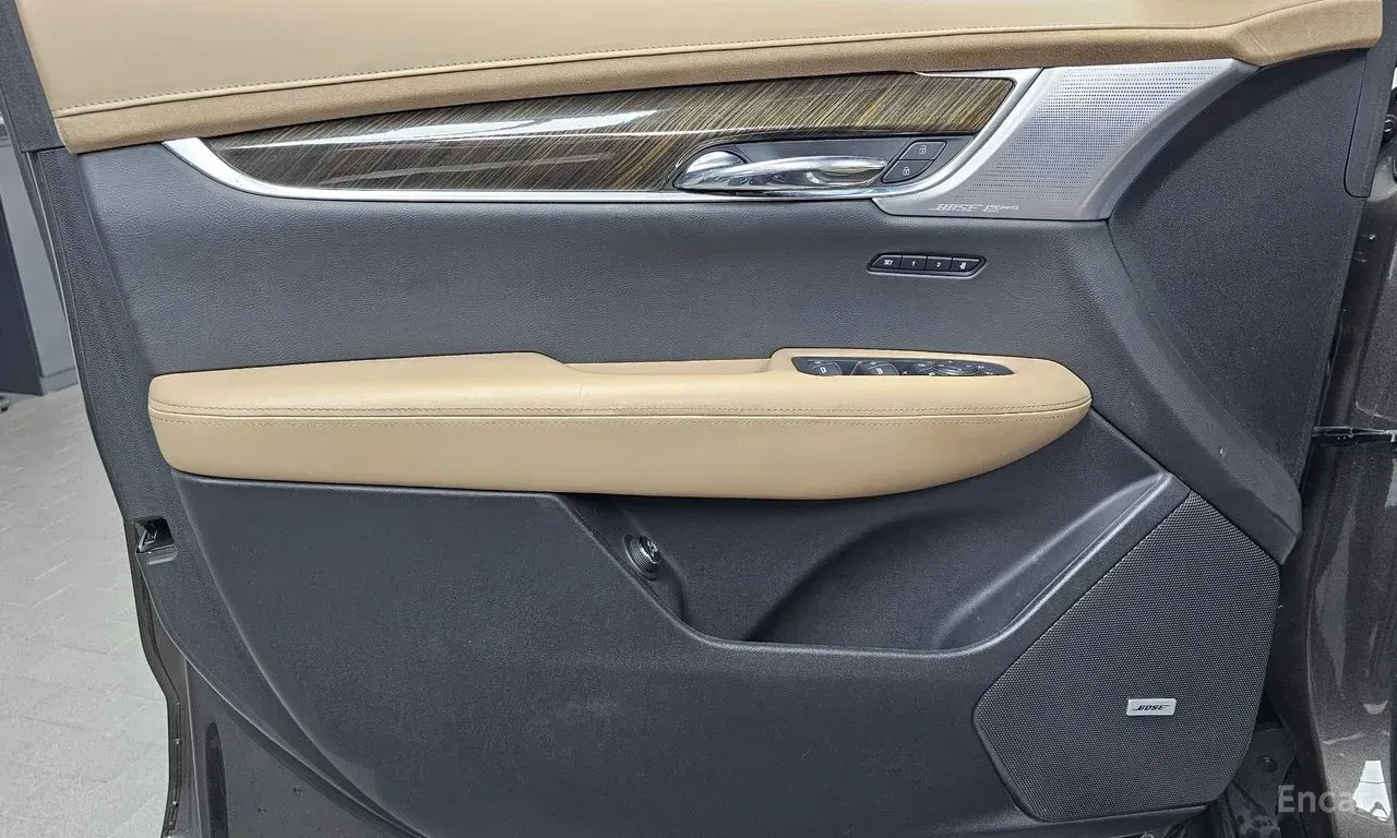 Cadillac XT6 3.6 AWD* BOSE* 360 КАМЕРИ* КРАЙНА ЦЕНА* , снимка 8 - Автомобили и джипове - 56654899
