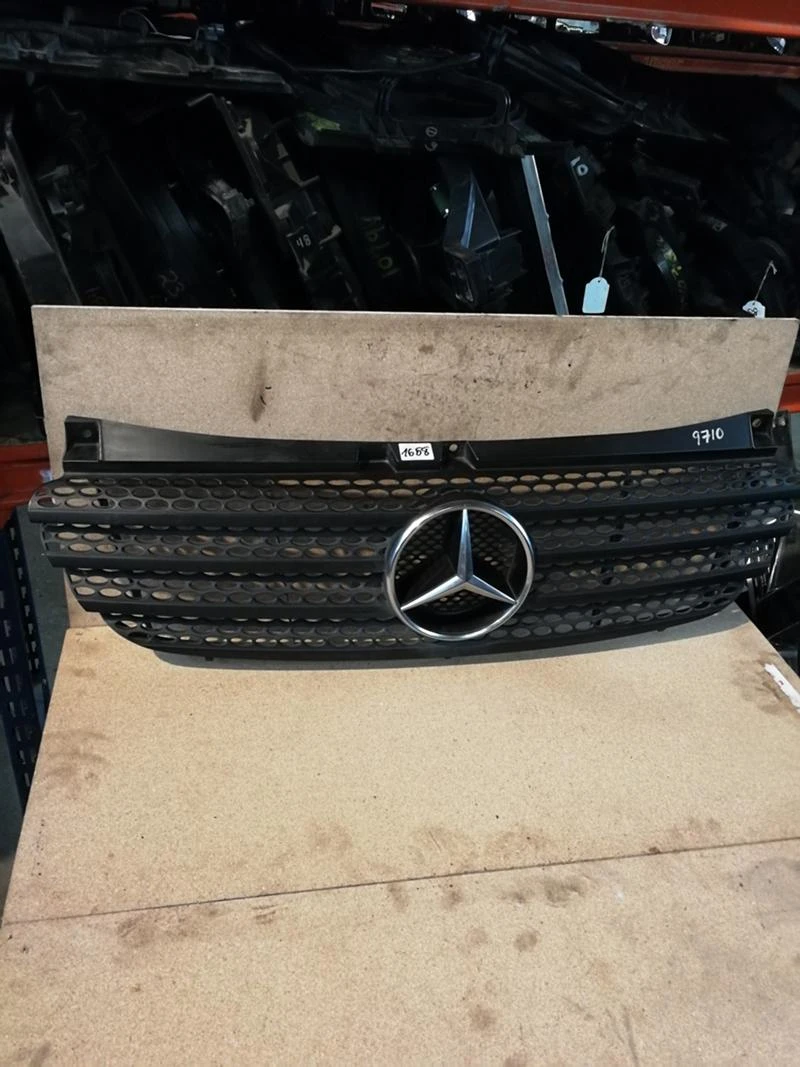 Решетка MERCEDES VITO w 639 2004-10 Ref.N.1658, снимка 1 - Части - 39838560