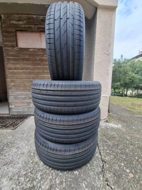 Гуми Летни 235/55R18, снимка 2