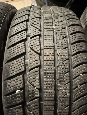 Гуми Зимни 255/45R19, снимка 1
