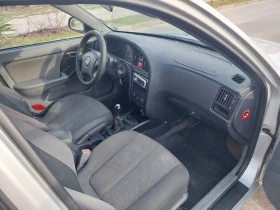 Hyundai Elantra 1.6газ клима , снимка 5