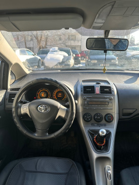 Toyota Auris, снимка 10 - Автомобили и джипове - 43955808
