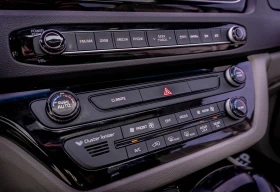 Kia Carnival 2.2CRDI-ТОП-6М.ГАР.РЕАЛНИ КМ. - 13999 € / 27379.66 лв. - 10487040 11