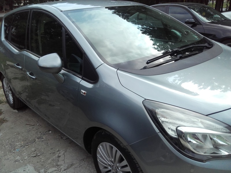 Opel Meriva, снимка 1 - Автомобили и джипове - 46039418