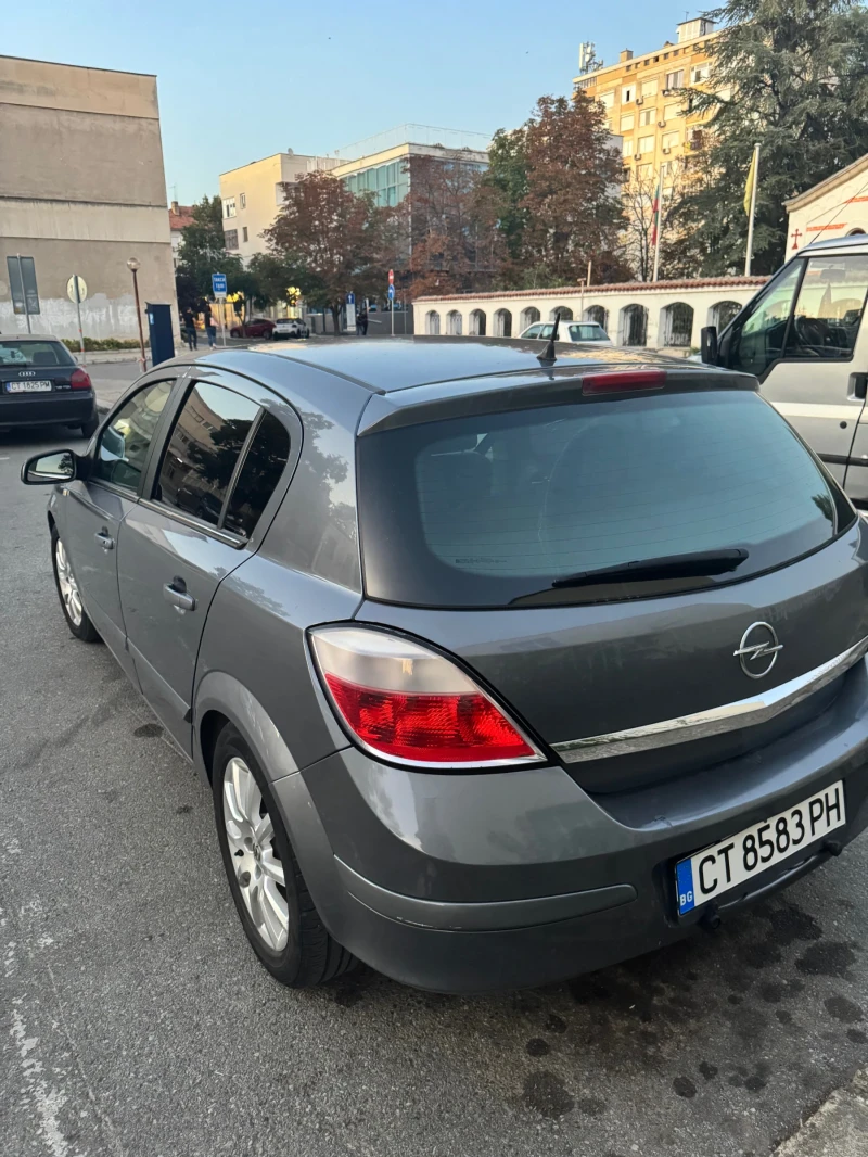 Opel Astra, снимка 5 - Автомобили и джипове - 47388575