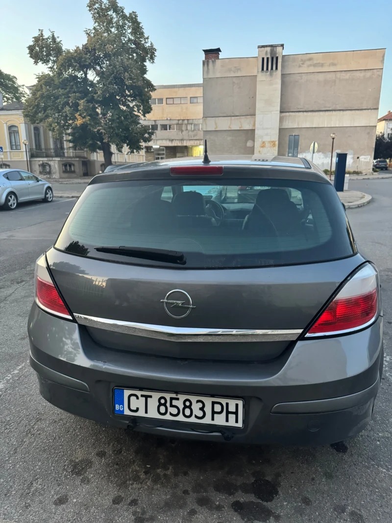 Opel Astra, снимка 6 - Автомобили и джипове - 47388575