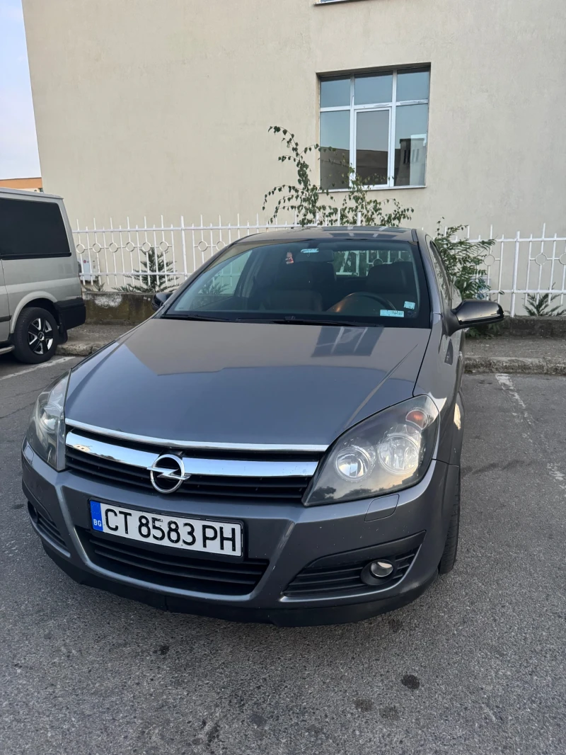 Opel Astra, снимка 1 - Автомобили и джипове - 47388575