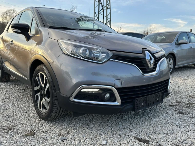 Renault Captur 1.2i, снимка 15 - Автомобили и джипове - 49067354