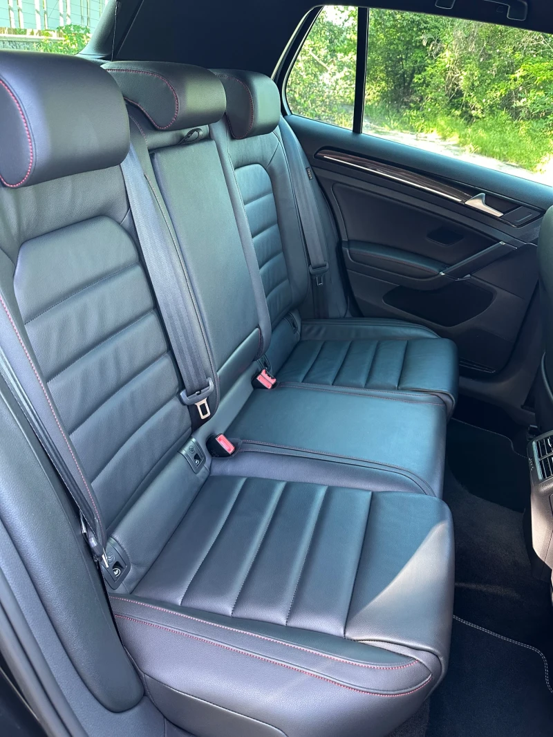 VW Golf GTI Performance , снимка 8 - Автомобили и джипове - 50392129