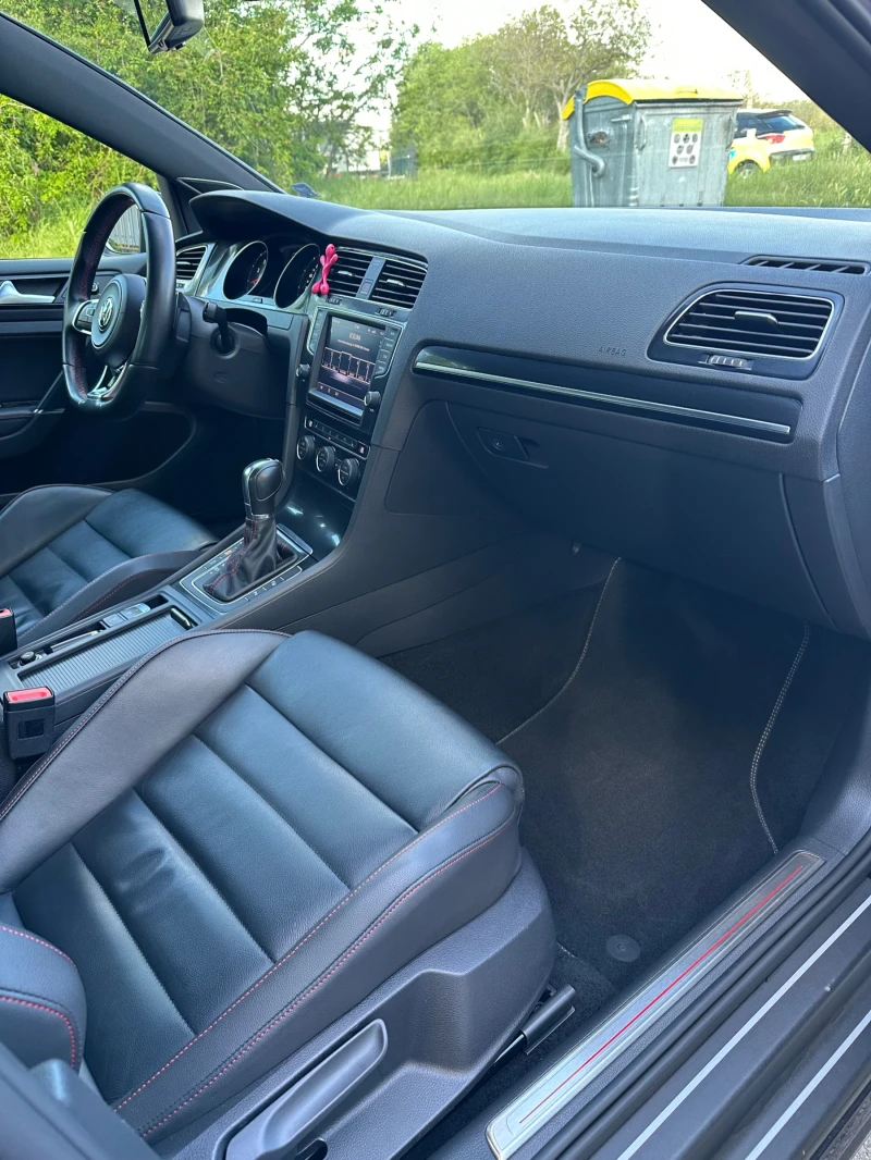 VW Golf GTI Performance , снимка 9 - Автомобили и джипове - 50392129