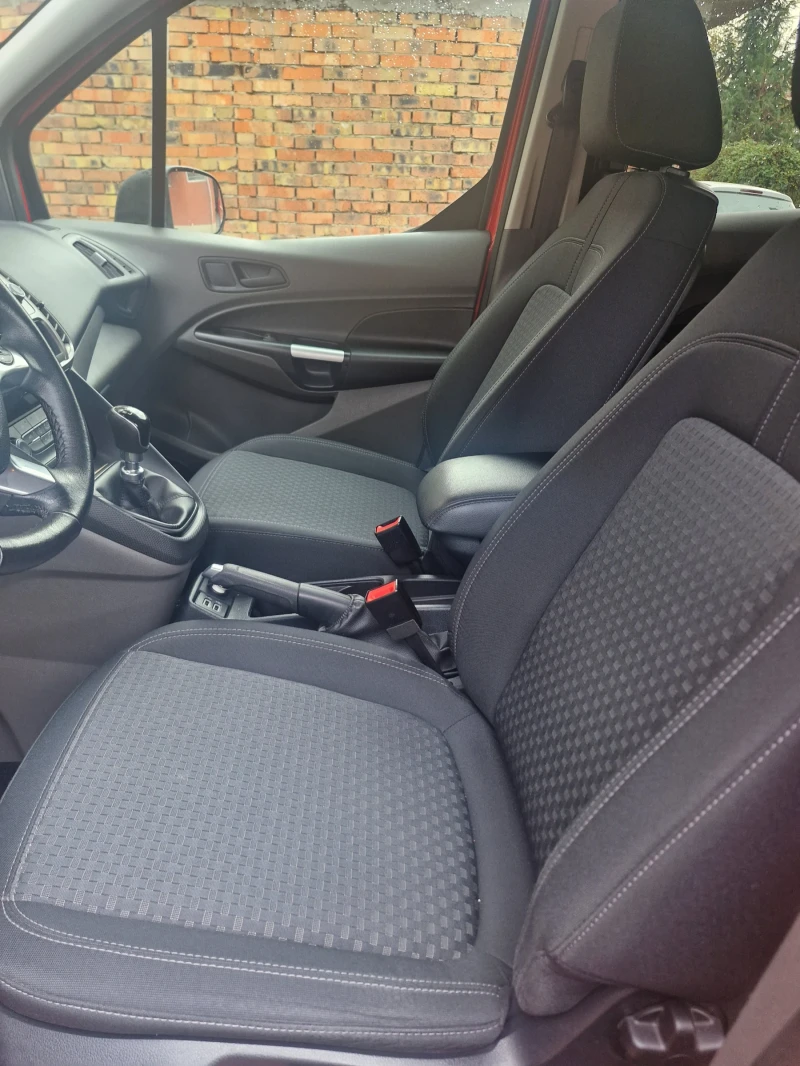 Ford Tourneo Connect Grand tourneo connect 6+ 1   1.5tdci, снимка 8 - Автомобили и джипове - 52567359