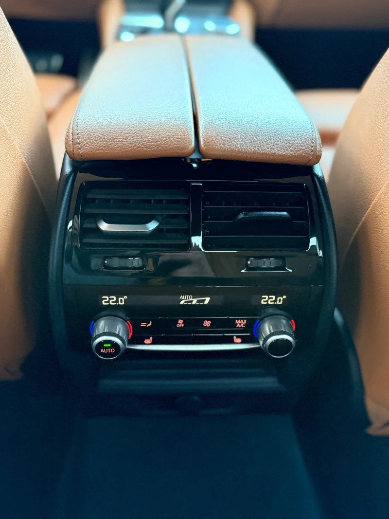 BMW 540 M-Pack, снимка 10 - Автомобили и джипове - 52639444