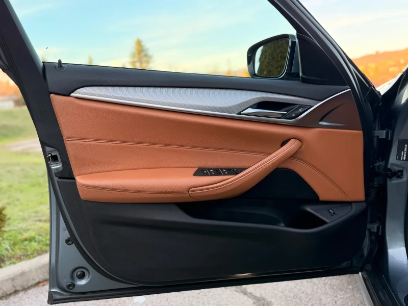 BMW 540 M-Pack, снимка 13 - Автомобили и джипове - 52639444