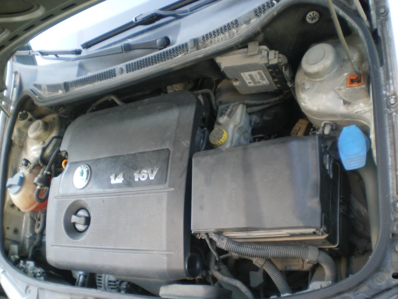 Skoda Fabia, снимка 15 - Автомобили и джипове - 52918691