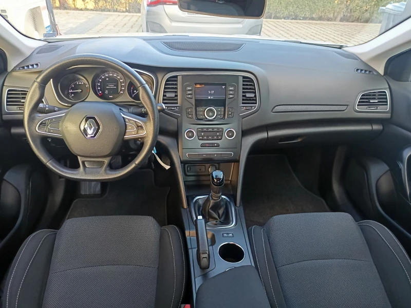 Renault Megane 1.3Tce/140к.с., снимка 9 - Автомобили и джипове - 53450242