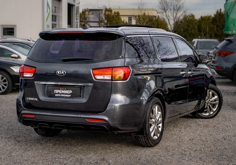 Kia Carnival 2.2CRDI-ТОП-6М.ГАР.РЕАЛНИ КМ., снимка 4 - Автомобили и джипове - 53563494